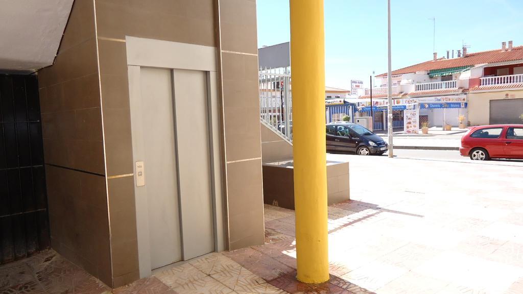 Pension Los Cisnes Puerto de Mazarron Exterior photo